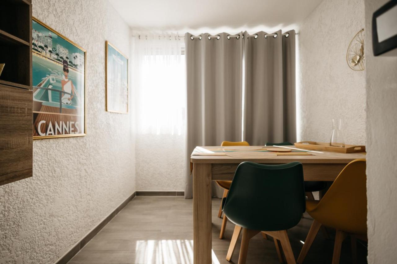 Cosy T1, A 10 Minutes A Pieds Des Plages Frejus Exterior photo